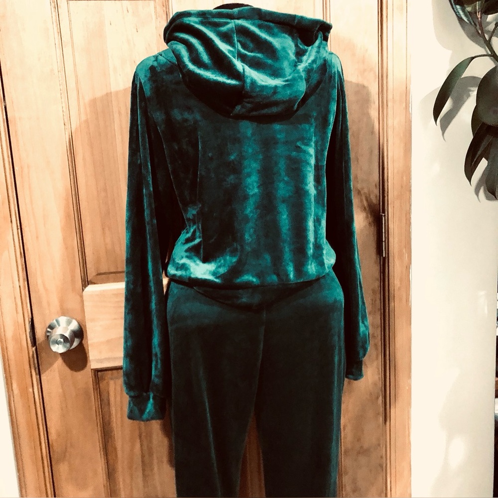 2 pc set Magaschoni Deep Green Velour Jumpsuit